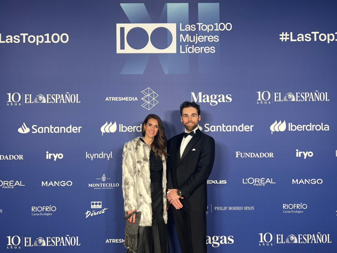 Carlos Pascual acompañado de la periodista Beatriz Tejada. Carlos Pascual acompañado de la periodista Beatriz Tejada.